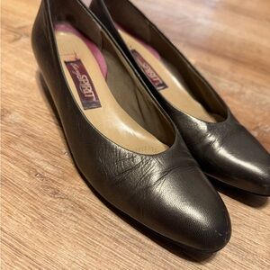 VINTAGE Easy Spirit Bronze Copper Metallic Leather Pumps Kitten Heel Sz 8.5